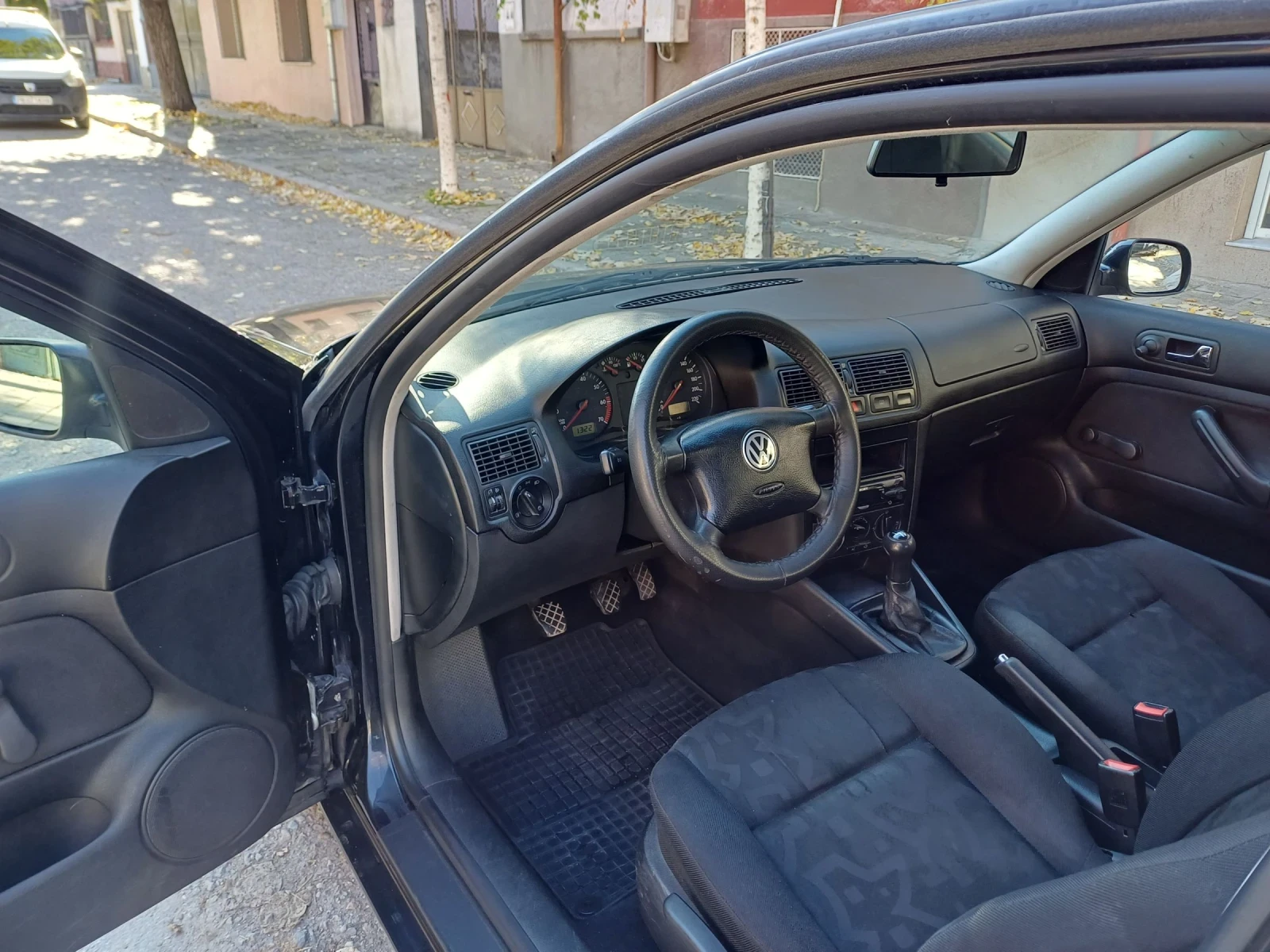 VW Golf 1.4i 16v - изображение 4