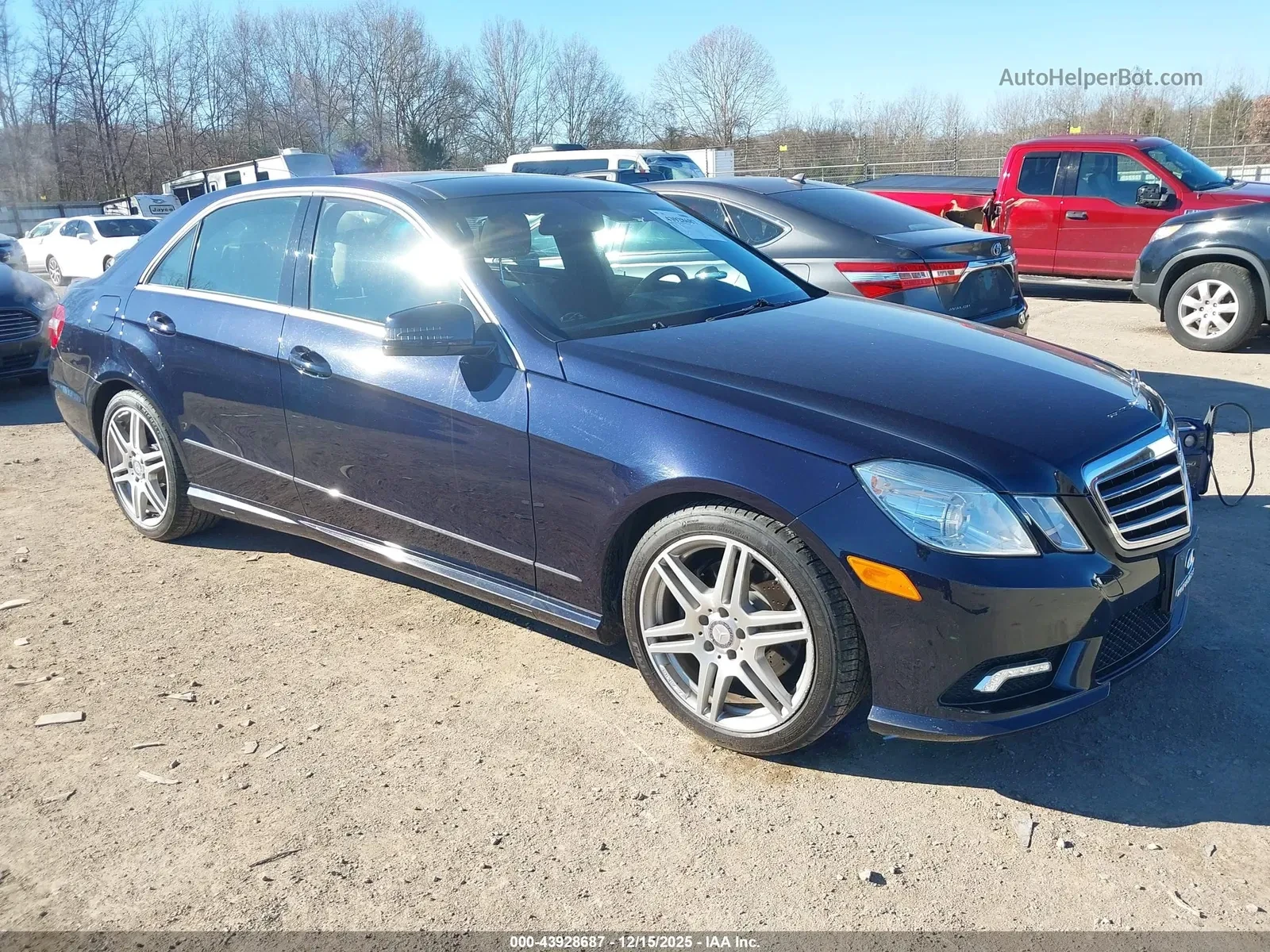 Mercedes-Benz E 350 AMG* 4MATIC* Памет* Панорама* За газ - изображение 3