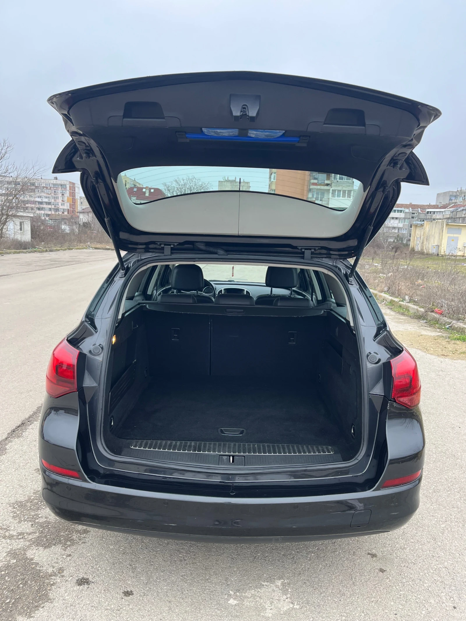 Opel Astra J Sports Tourer 1.7cdti 110��. | Mobile.bg � ����������� 15