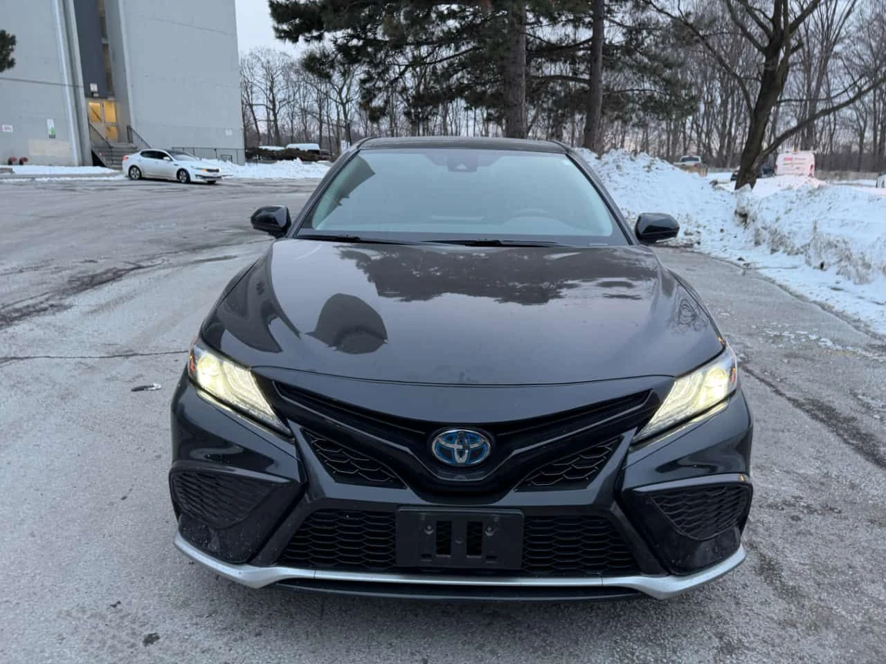 Toyota Camry Hybrid XSE  CARFAX - изображение 6