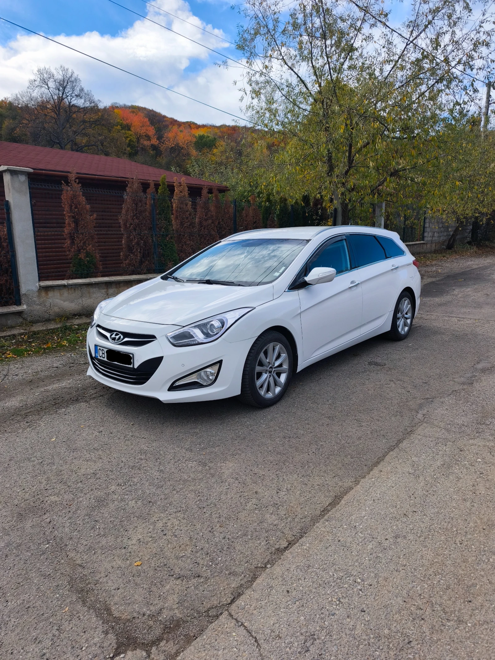 Hyundai I40, снимка 2 - Автомобили и джипове - 54206536
