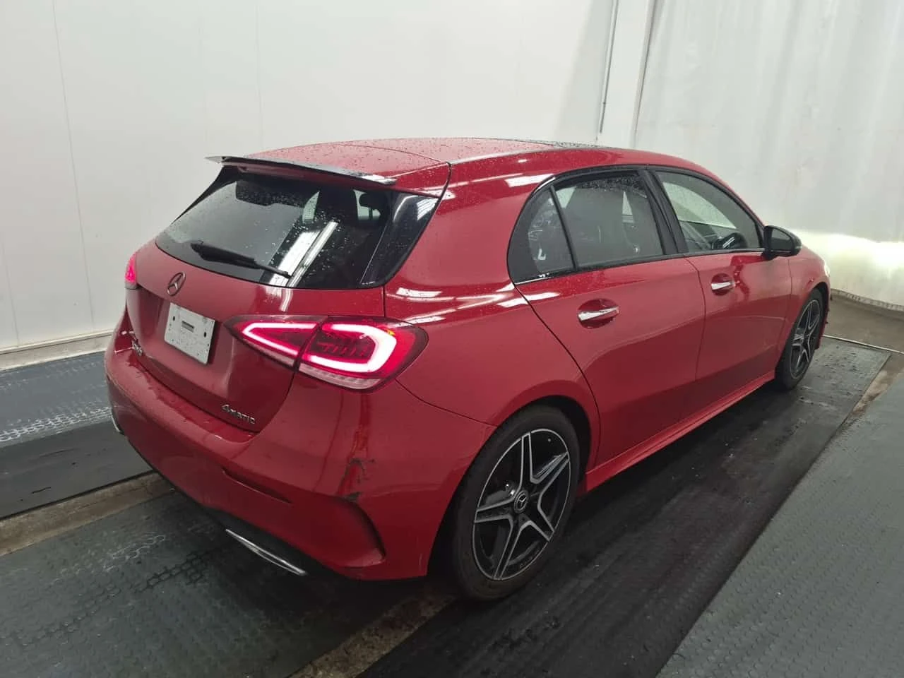 Mercedes-Benz A 250 АЛКАНТАРА| ПАМЕТ| ПАНОРАМА| CARFAX| , снимка 4 - Автомобили и джипове - 54467722