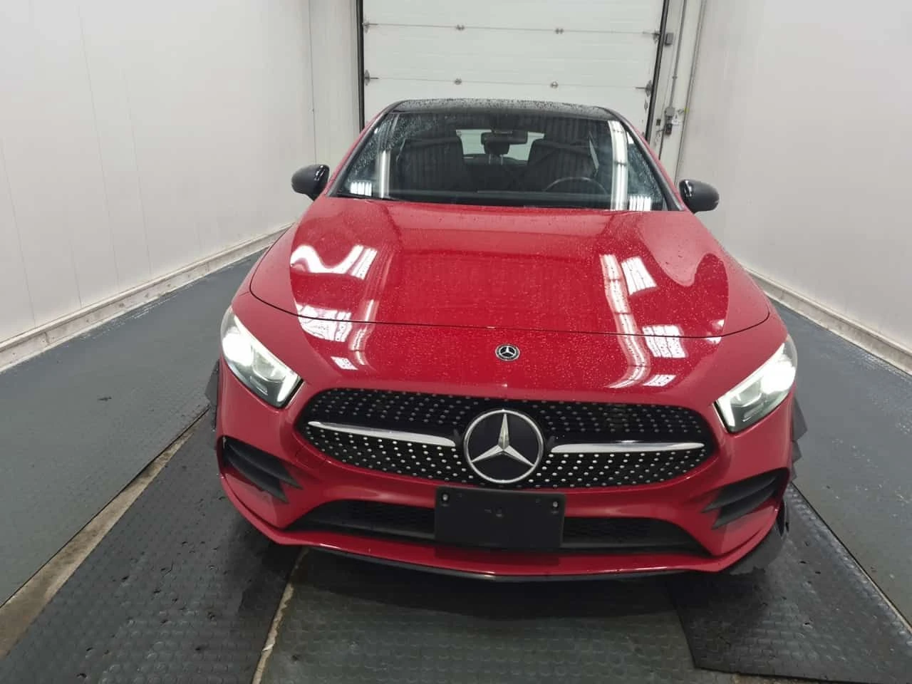 Mercedes-Benz A 250 АЛКАНТАРА| ПАМЕТ| ПАНОРАМА| CARFAX| , снимка 3 - Автомобили и джипове - 54467722