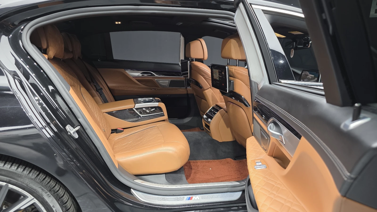 BMW 740 XDRIVE LI| M| ОБДУХ| МАСАЖИ| 360| HUD| ОПЦИЯ ЗА ЛИ, снимка 9 - Автомобили и джипове - 54509453
