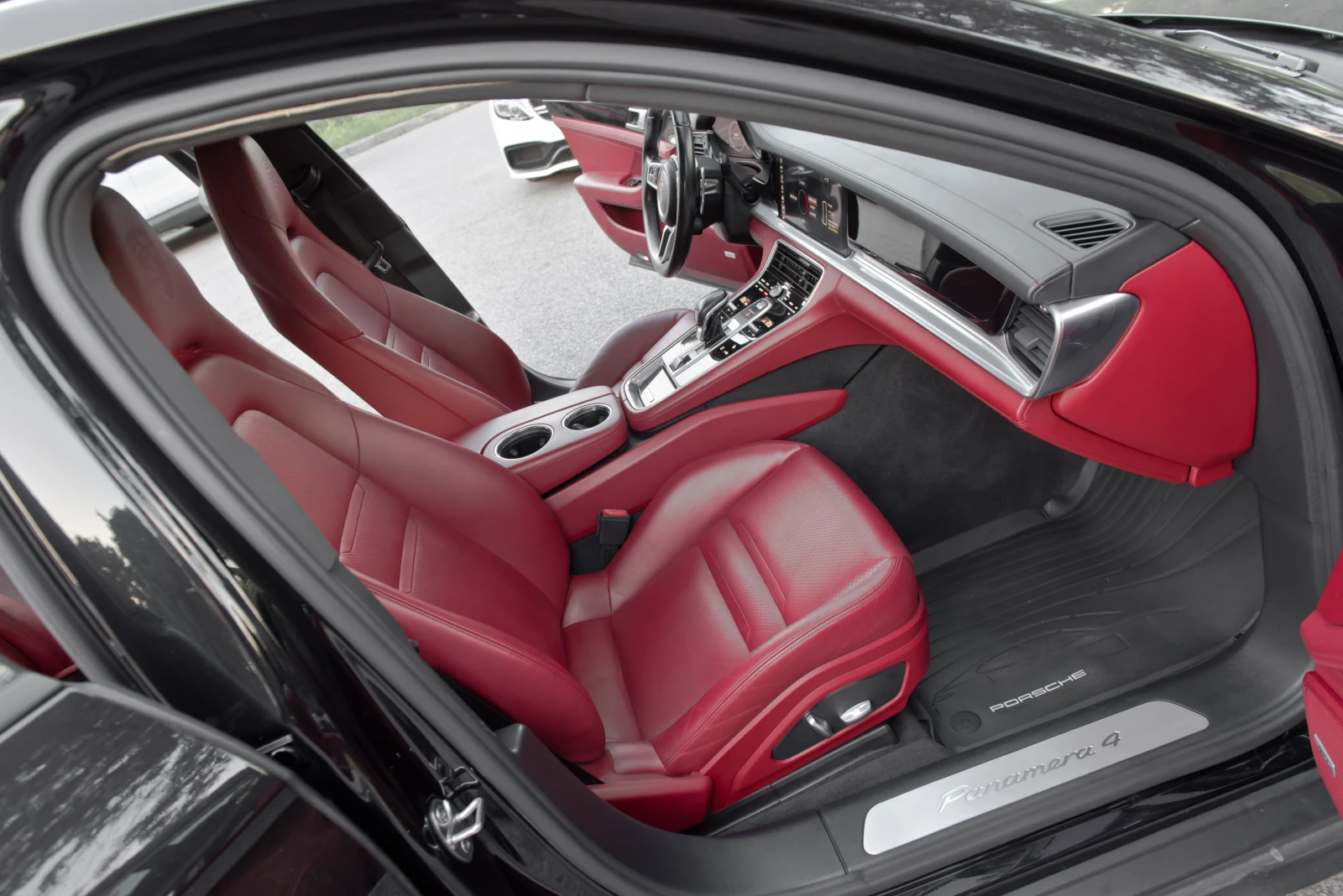 Porsche Panamera 4 E-Hybrid, снимка 12 - Автомобили и джипове - 55135098