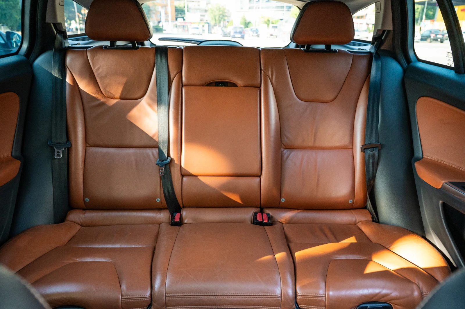 Volvo V60 D6/ДИСТРОНИК/LINE ASSIST/FULL, снимка 14 - Автомобили и джипове - 55248567