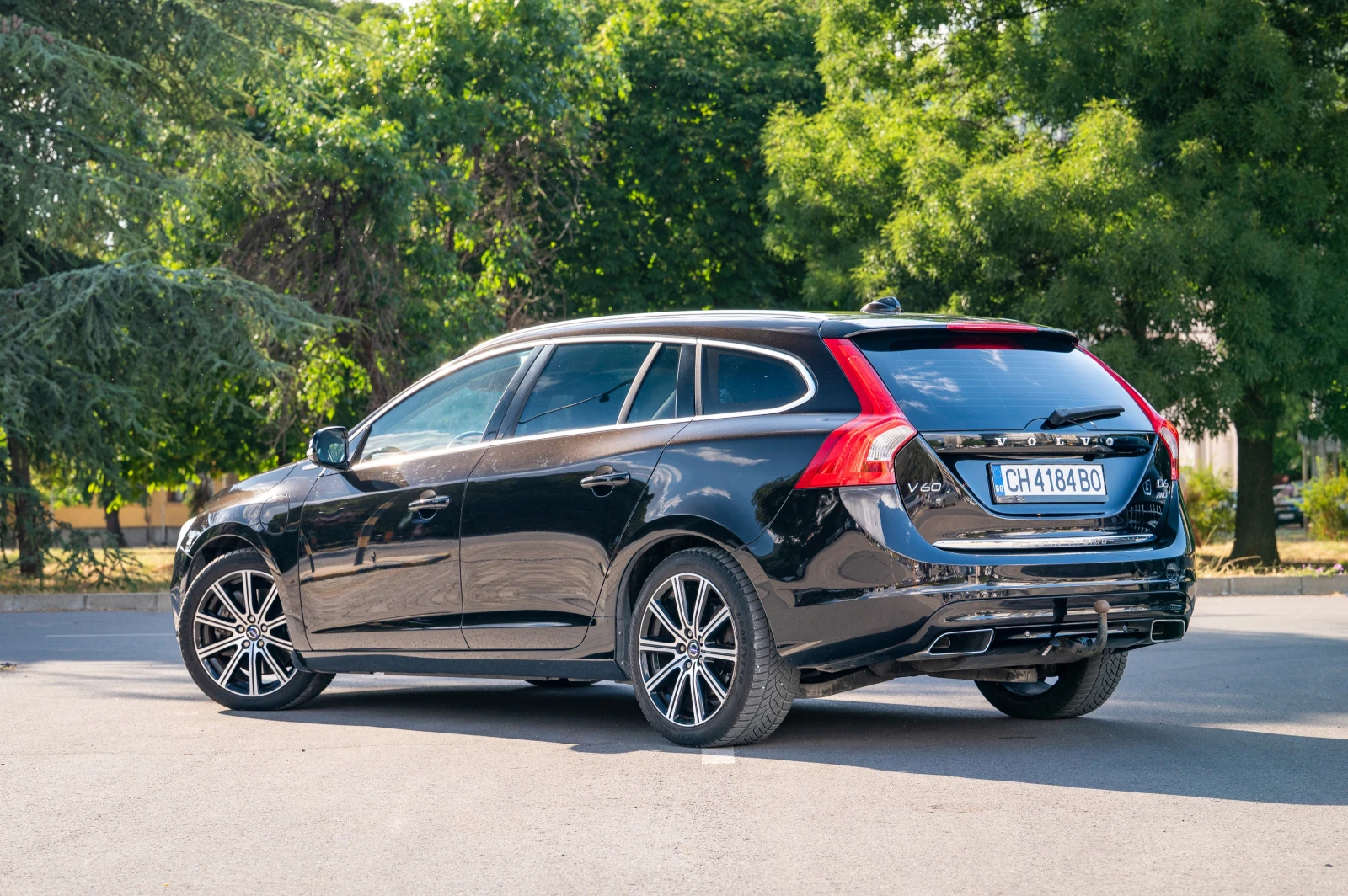 Volvo V60 D6/ДИСТРОНИК/LINE ASSIST/FULL, снимка 4 - Автомобили и джипове - 55248567