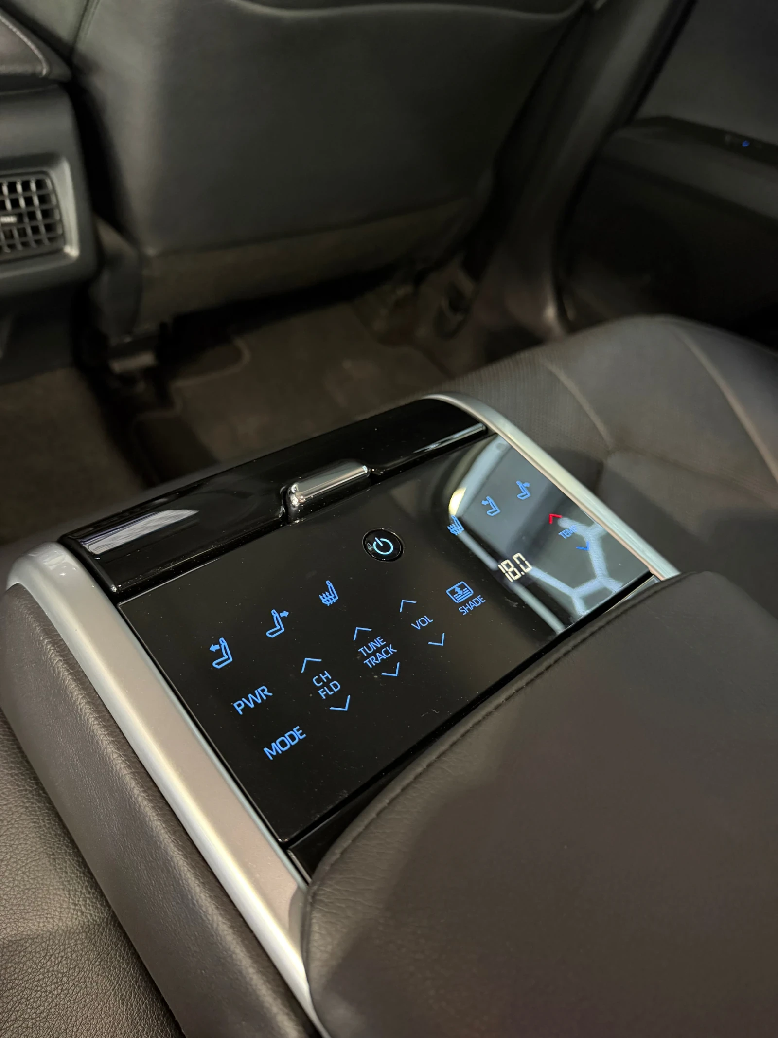 Toyota Camry 2.5 HYBRID 4WD * HEAD UP * 360 ������ * �������� | Mobile.bg � ����������� 6