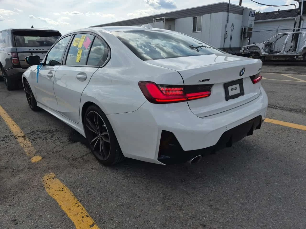 BMW 330 * 330I XDRIVE * АВТОКРЕДИТ БЕЗ ПЪРВОНАЧАЛНА ВНОСКА, снимка 4 - Автомобили и джипове - 55720251