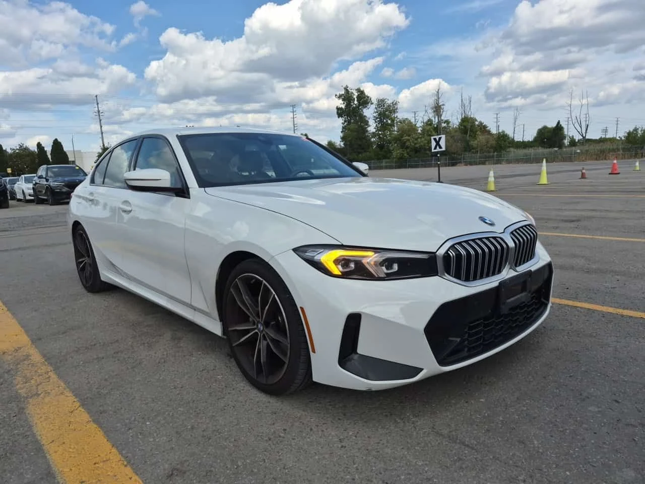 BMW 330 * 330I XDRIVE * АВТОКРЕДИТ БЕЗ ПЪРВОНАЧАЛНА ВНОСКА, снимка 2 - Автомобили и джипове - 55720251