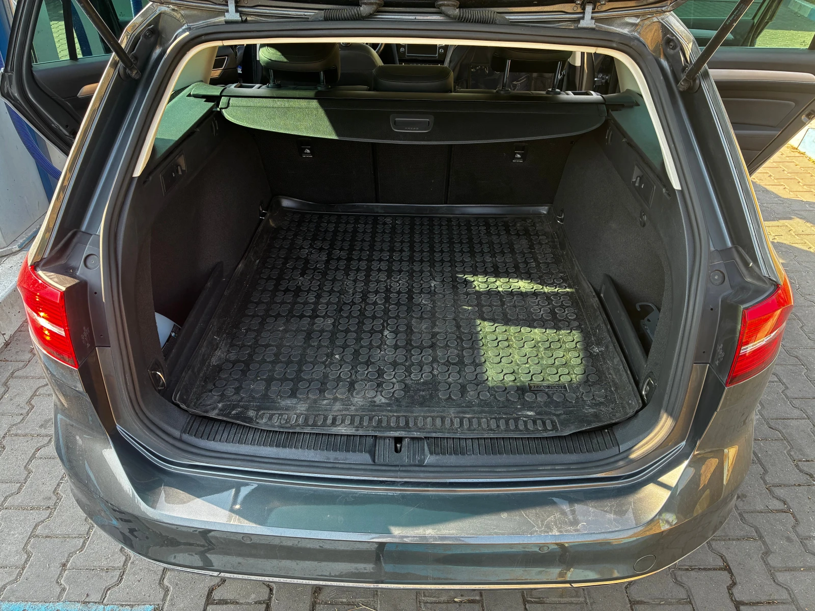 VW Passat B8, снимка 10 - Автомобили и джипове - 55770963
