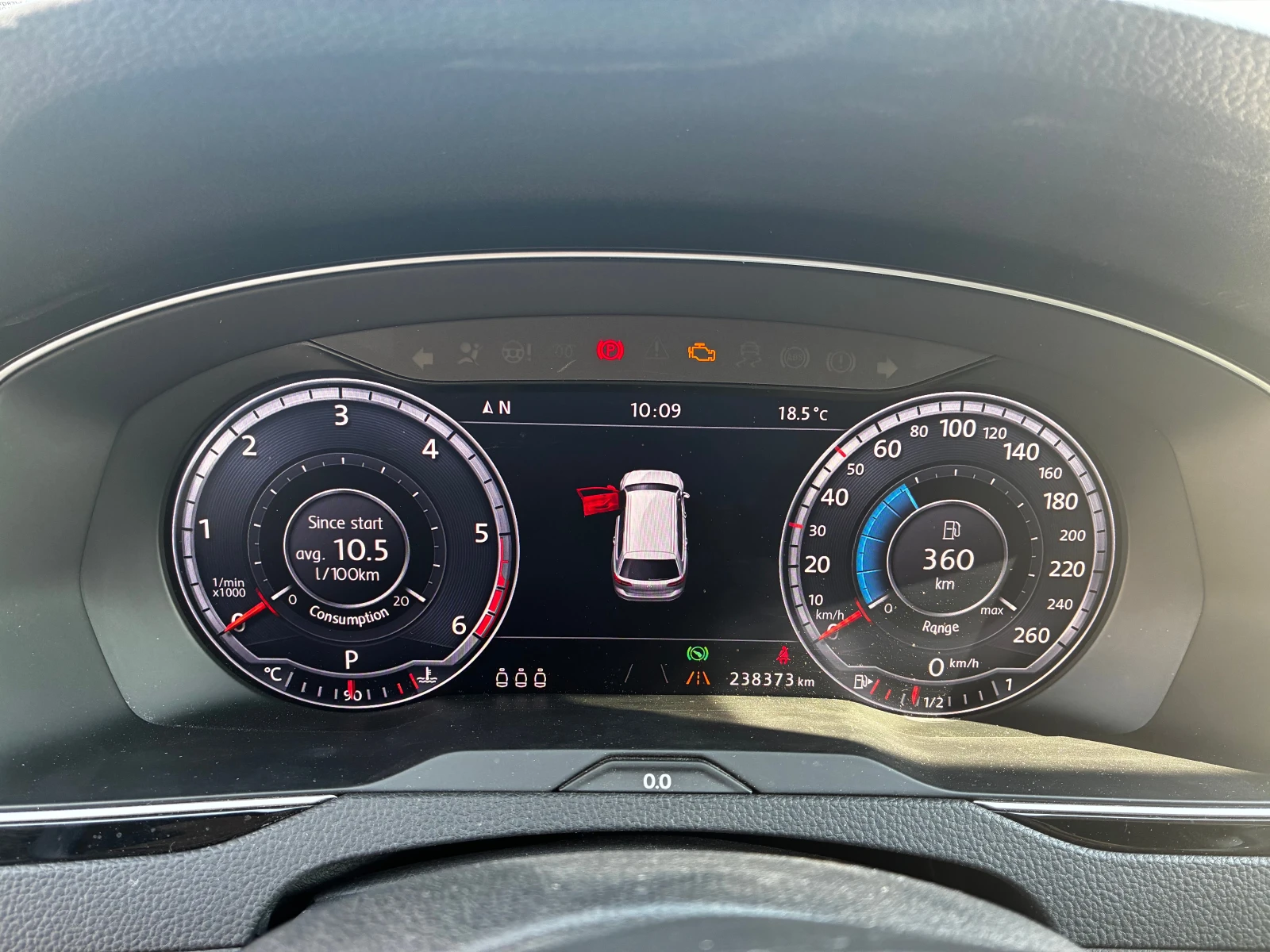 VW Passat B8, снимка 14 - Автомобили и джипове - 55770963