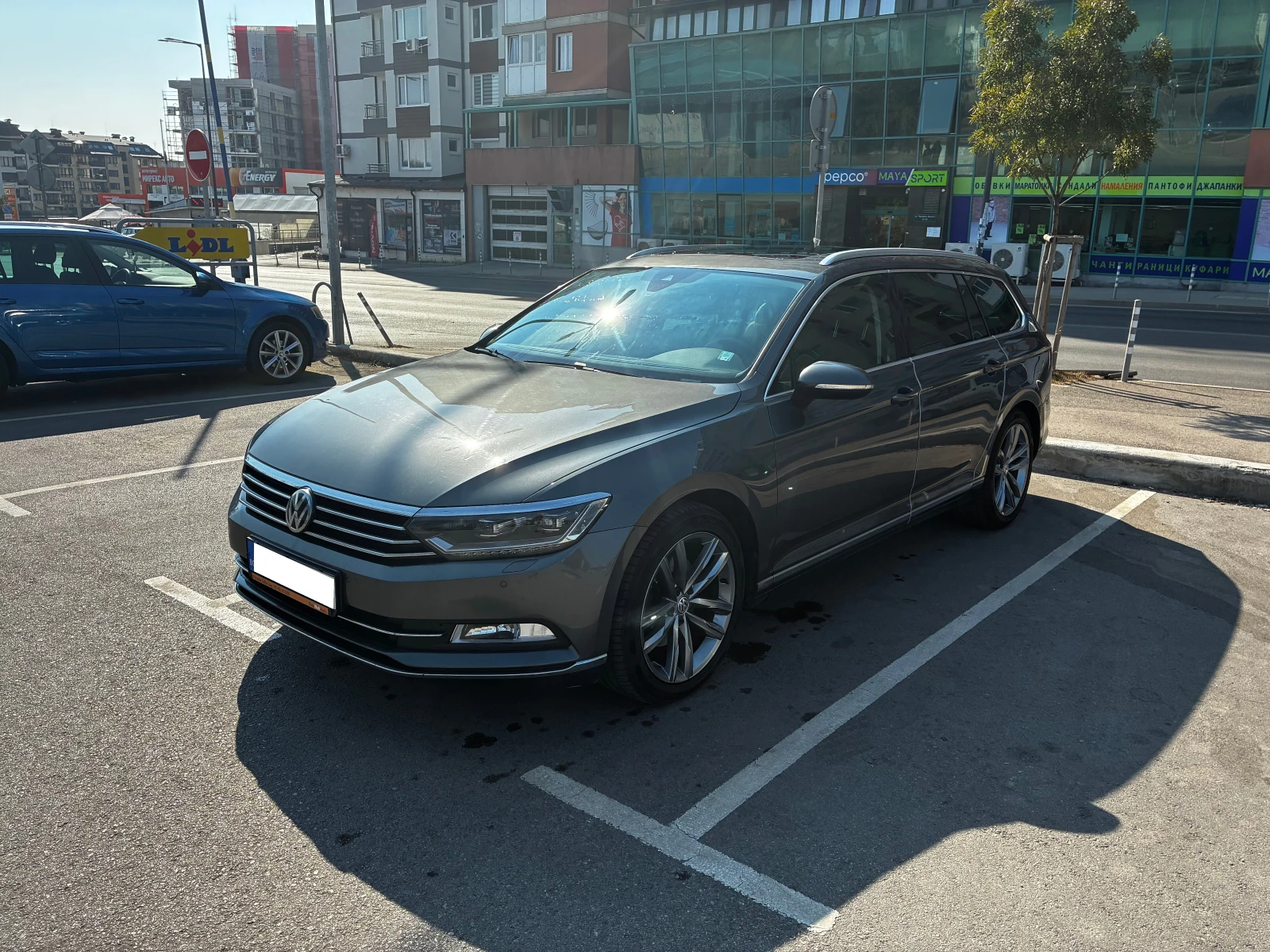 VW Passat B8, снимка 6 - Автомобили и джипове - 55770963