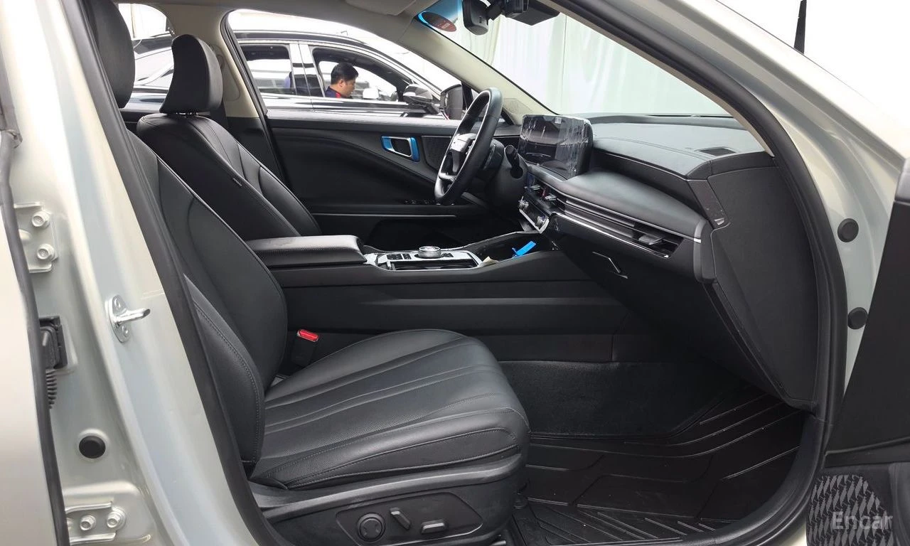 Kia K8 3.5* LPG* NOGLESSE* EDITON* ОБДУХВАНЕ* МАСАЖ* LANE, снимка 14 - Автомобили и джипове - 55834829