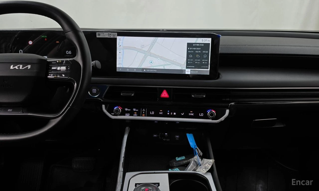 Kia K8 3.5* LPG* NOGLESSE* EDITON* ОБДУХВАНЕ* МАСАЖ* LANE, снимка 9 - Автомобили и джипове - 55834829
