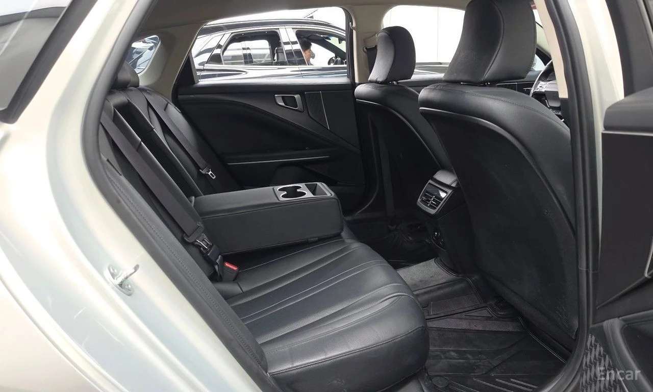 Kia K8 3.5* LPG* NOGLESSE* EDITON* ОБДУХВАНЕ* МАСАЖ* LANE, снимка 15 - Автомобили и джипове - 55834829