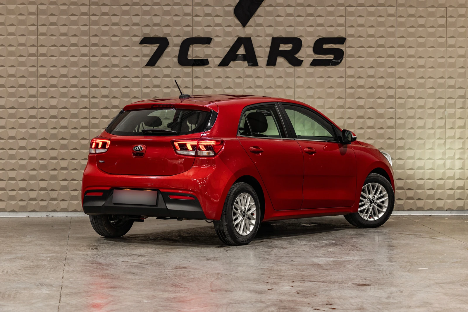 Kia Rio 1.4| CarPlay| Cruise| Camera| 7Cars| Гаранция, снимка 6 - Автомобили и джипове - 56019237
