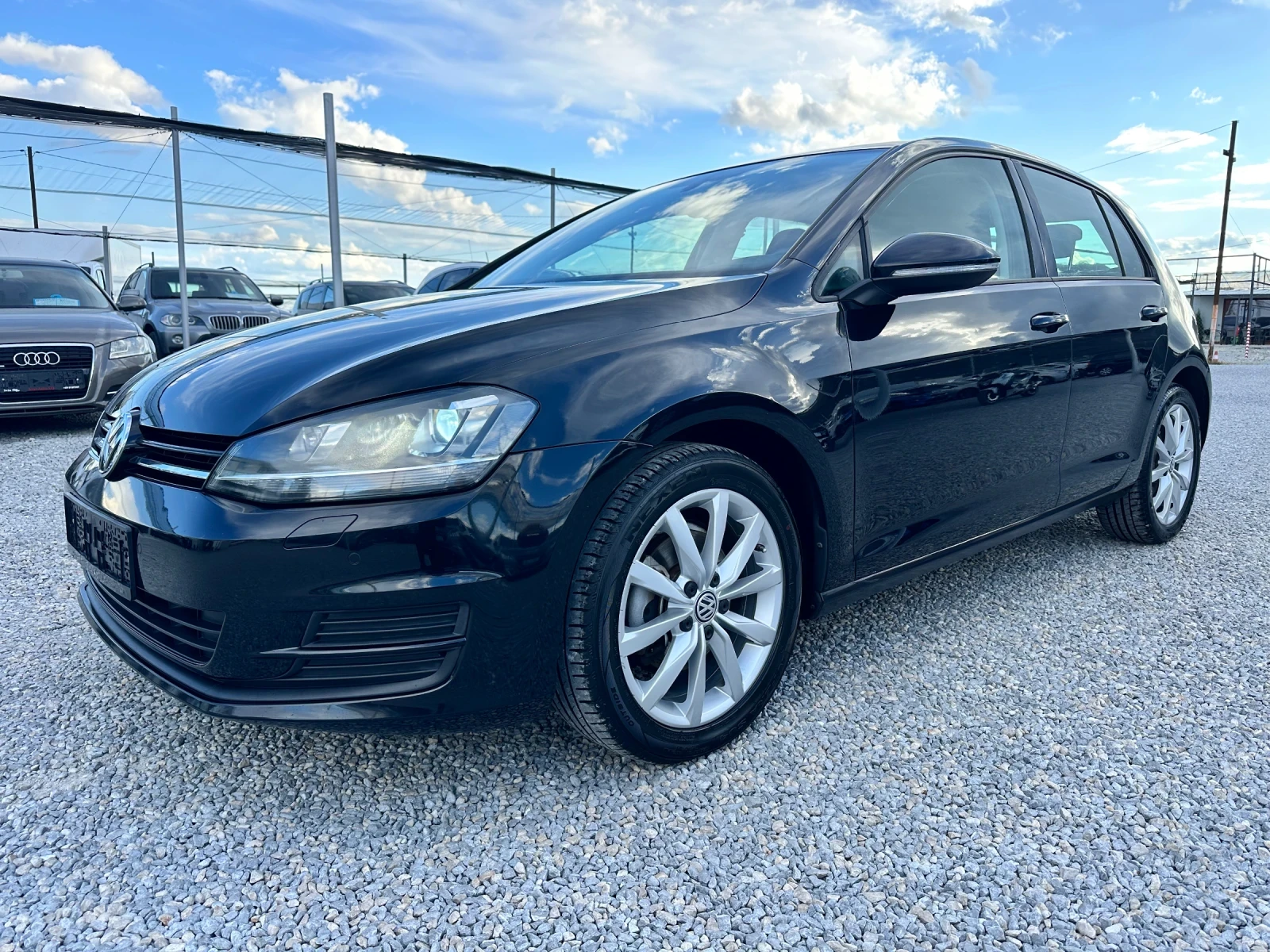 VW Golf 1.6 TDI, снимка 3 - Автомобили и джипове - 56201004