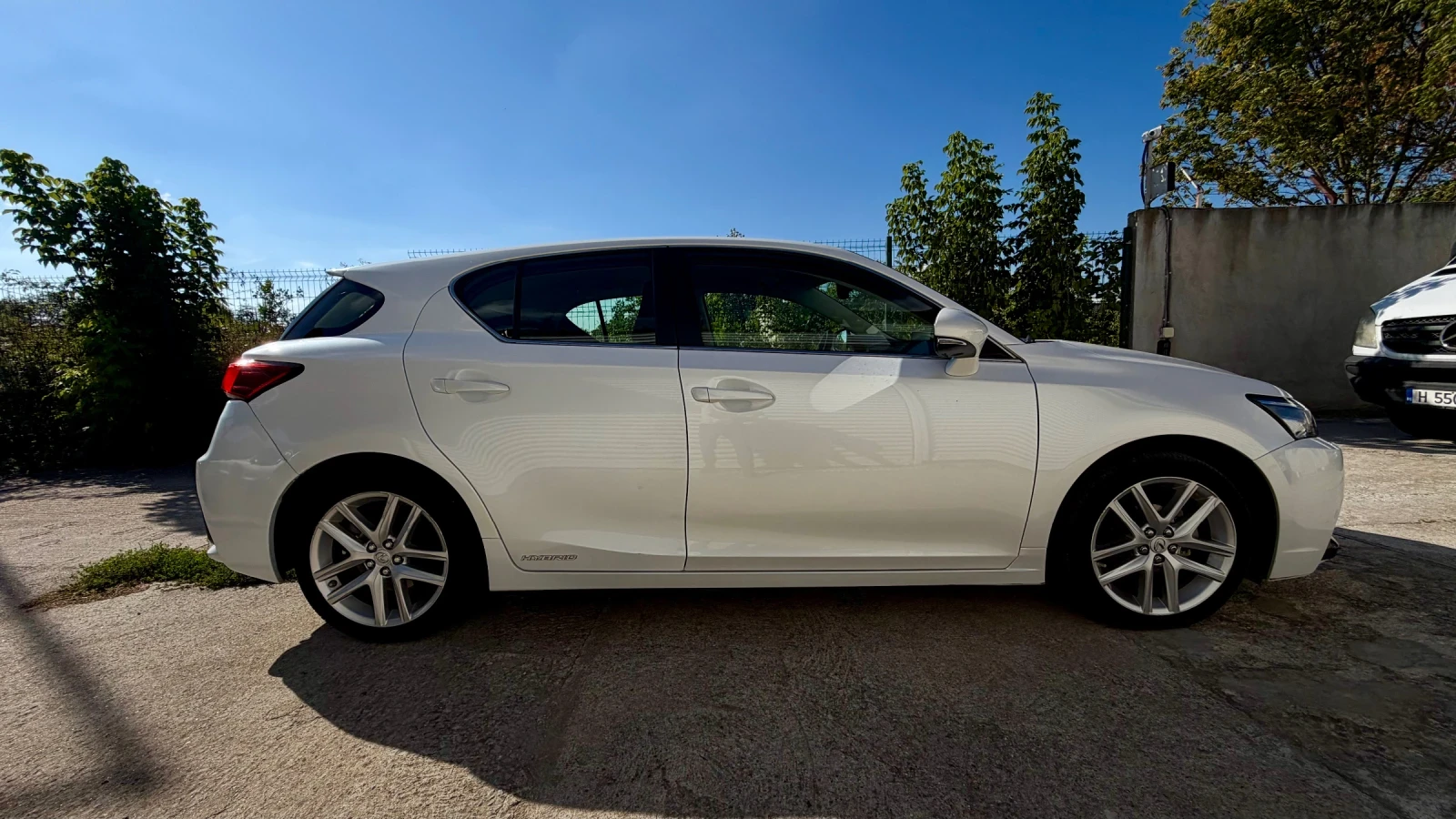 Lexus CT 200h Executive Hybrid, снимка 6 - Автомобили и джипове - 56250013
