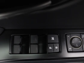 Lexus UX 250h  , снимка 17