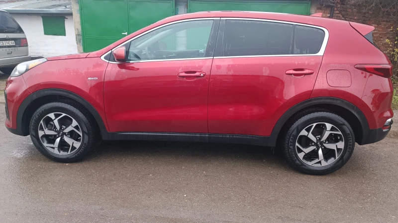 Kia Sportage, снимка 4 - Автомобили и джипове - 52584878