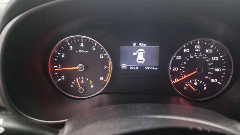 Kia Sportage, снимка 15 - Автомобили и джипове - 52584878