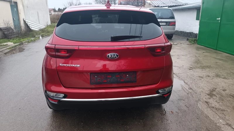 Kia Sportage, снимка 7 - Автомобили и джипове - 52584878