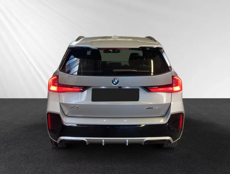 BMW X1 xDrive20d* M Sport* HUD* Harman&Kardon, снимка 5 - Автомобили и джипове - 53286279