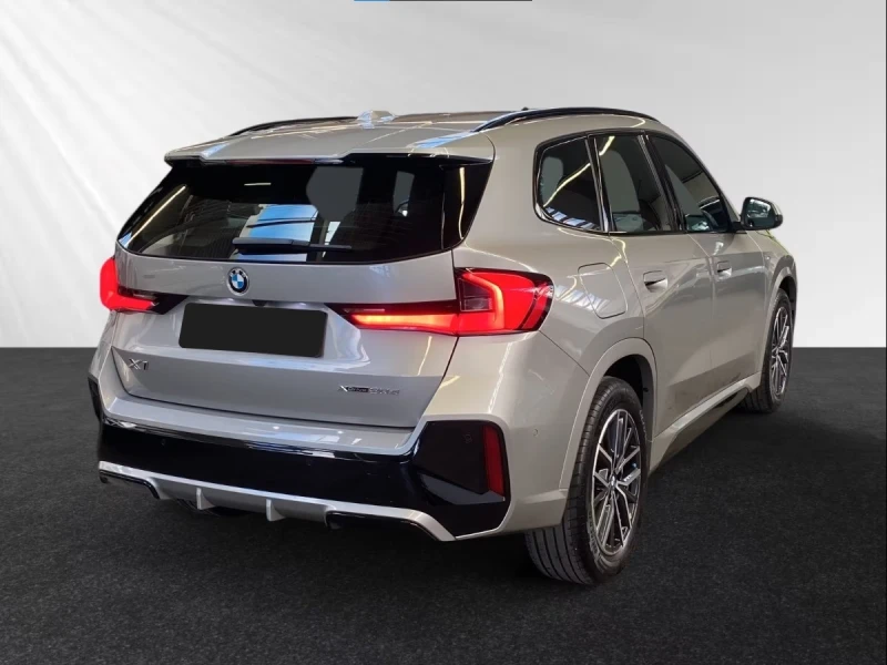 BMW X1 xDrive20d* M Sport* HUD* Harman&Kardon, снимка 2 - Автомобили и джипове - 53286279