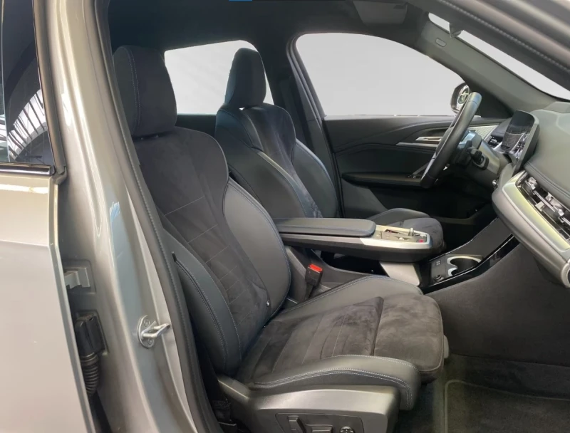 BMW X1 xDrive20d* M Sport* HUD* Harman&Kardon, снимка 7 - Автомобили и джипове - 53286279