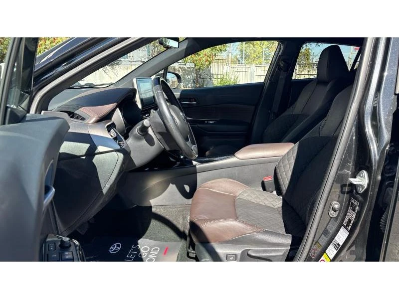 Toyota C-HR 1.8HSD LOUNGE, снимка 12 - Автомобили и джипове - 56375584