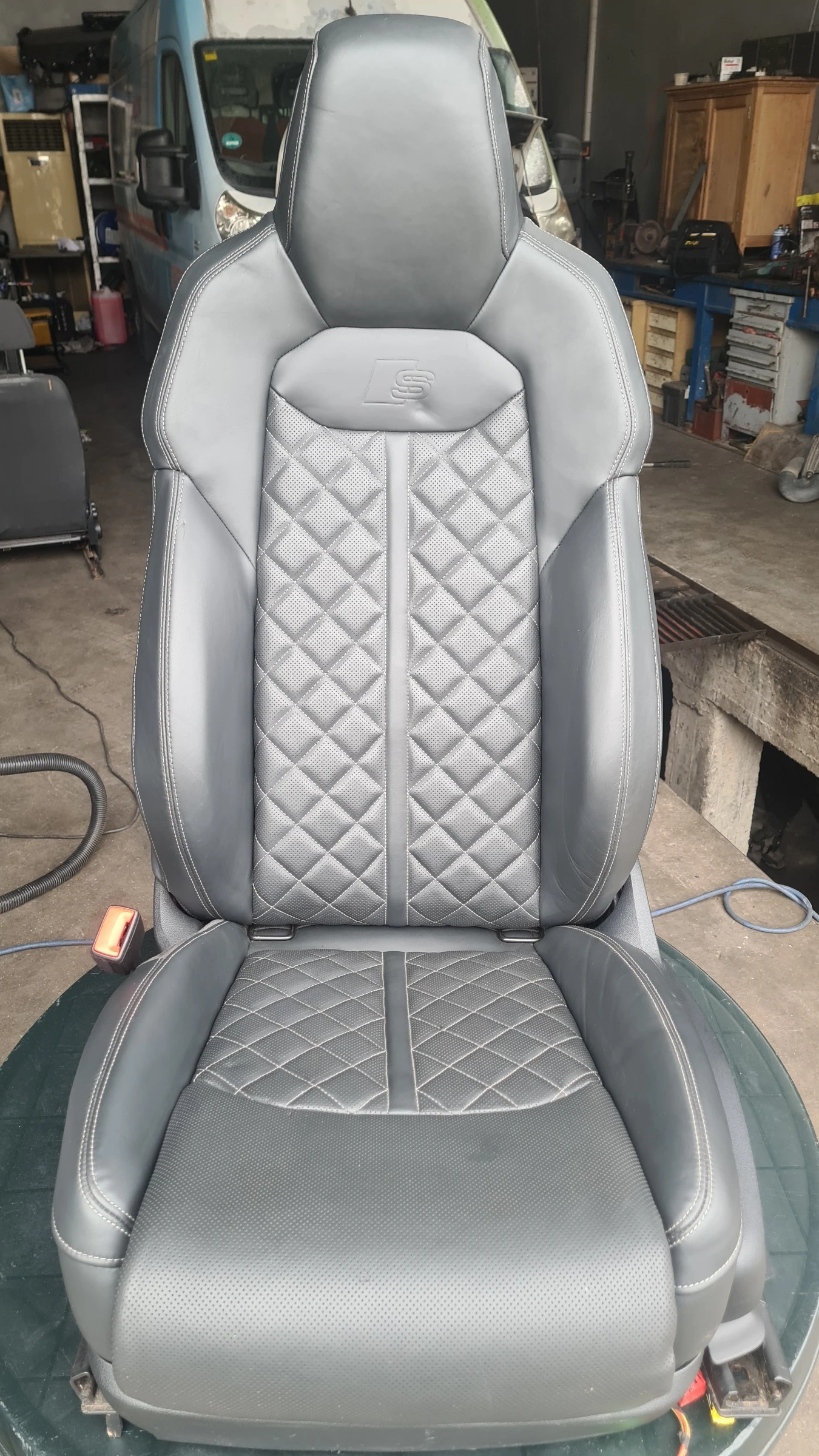 Audi SQ8 | Mobile.bg   13