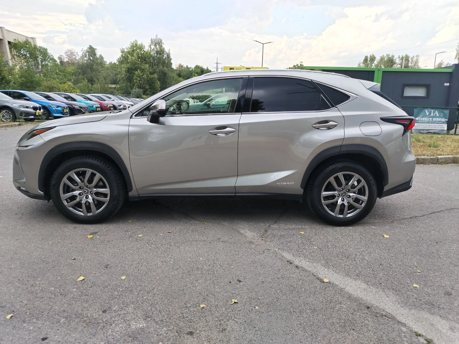 Lexus NX 300h 300HYBRID/4X4/ГАРАНЦИЯ до 2030г - изображение 8
