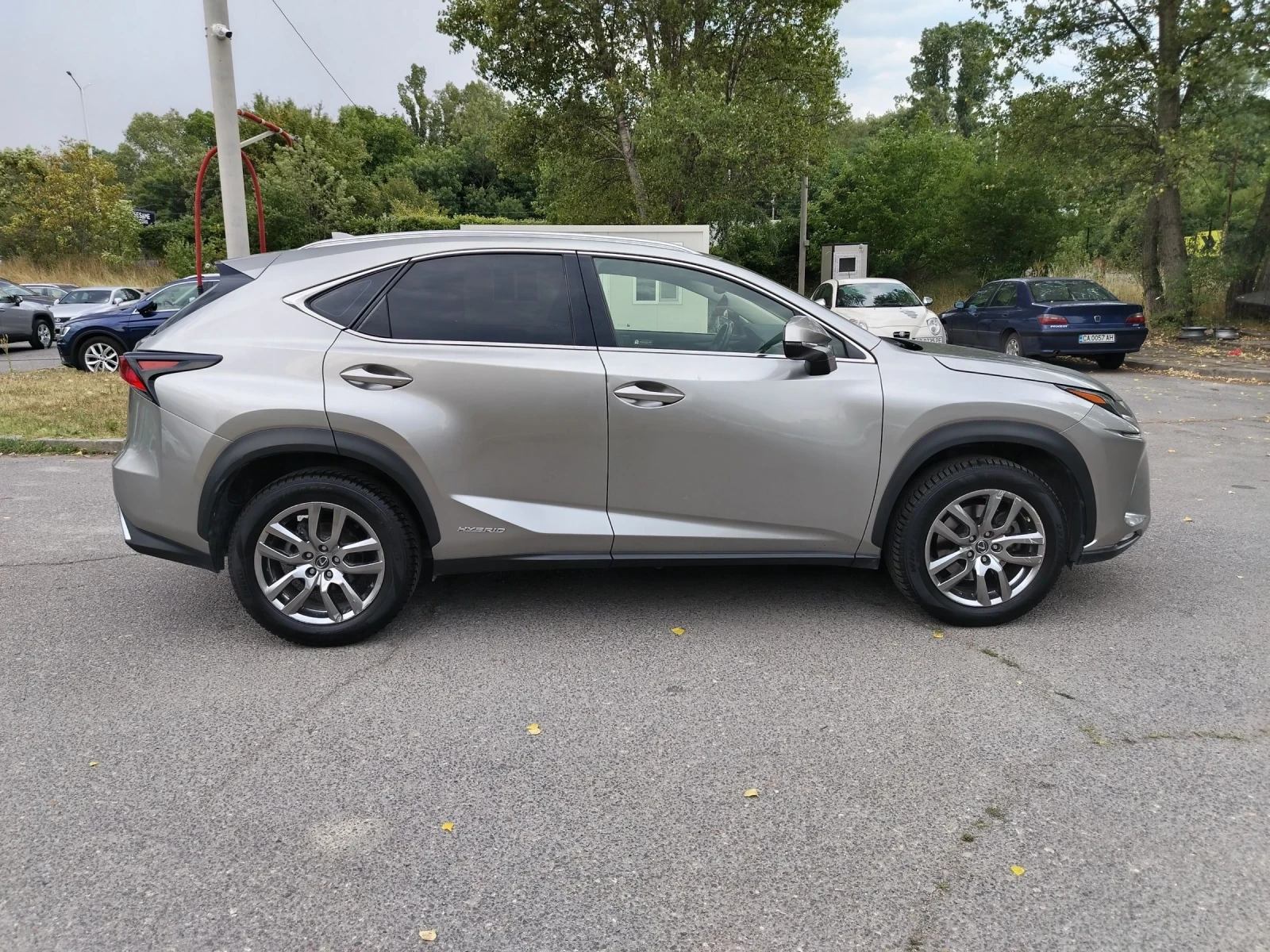 Lexus NX 300h 300HYBRID/4X4/ГАРАНЦИЯ до 2030г - изображение 7