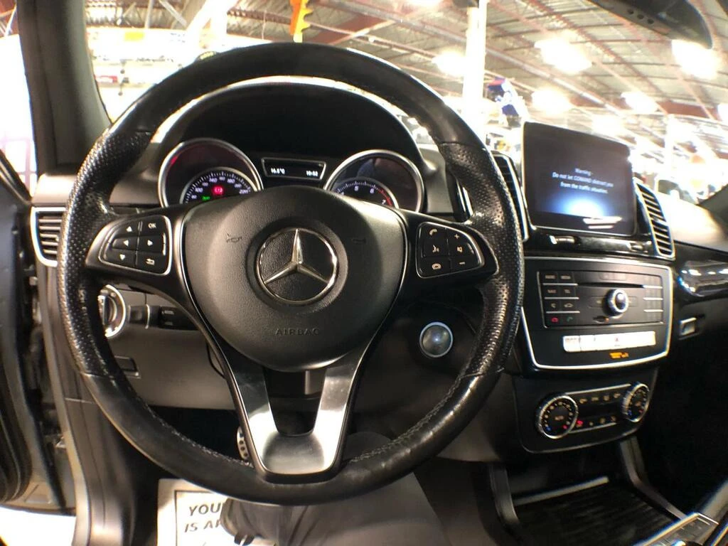 Mercedes-Benz GLC 400 AMG* * CARFAX * * АВТО КРЕДИТ * *  - изображение 4