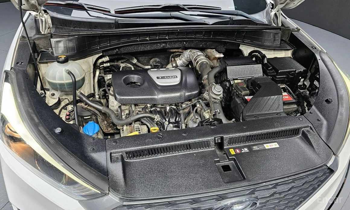 Hyundai Tucson, снимка 6 - Автомобили и джипове - 53764913