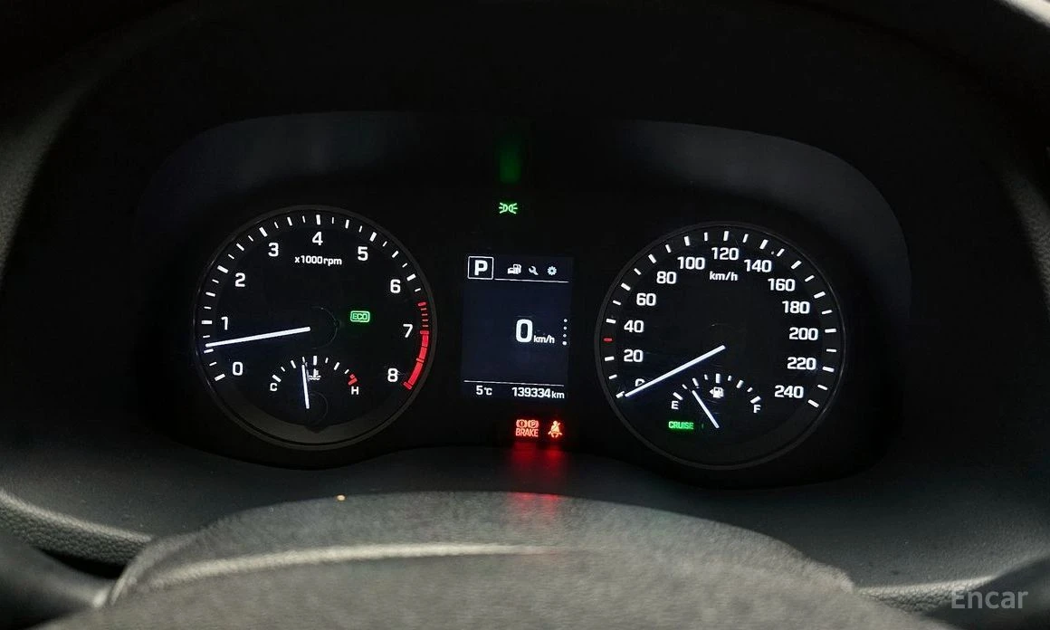 Hyundai Tucson, снимка 8 - Автомобили и джипове - 53764913