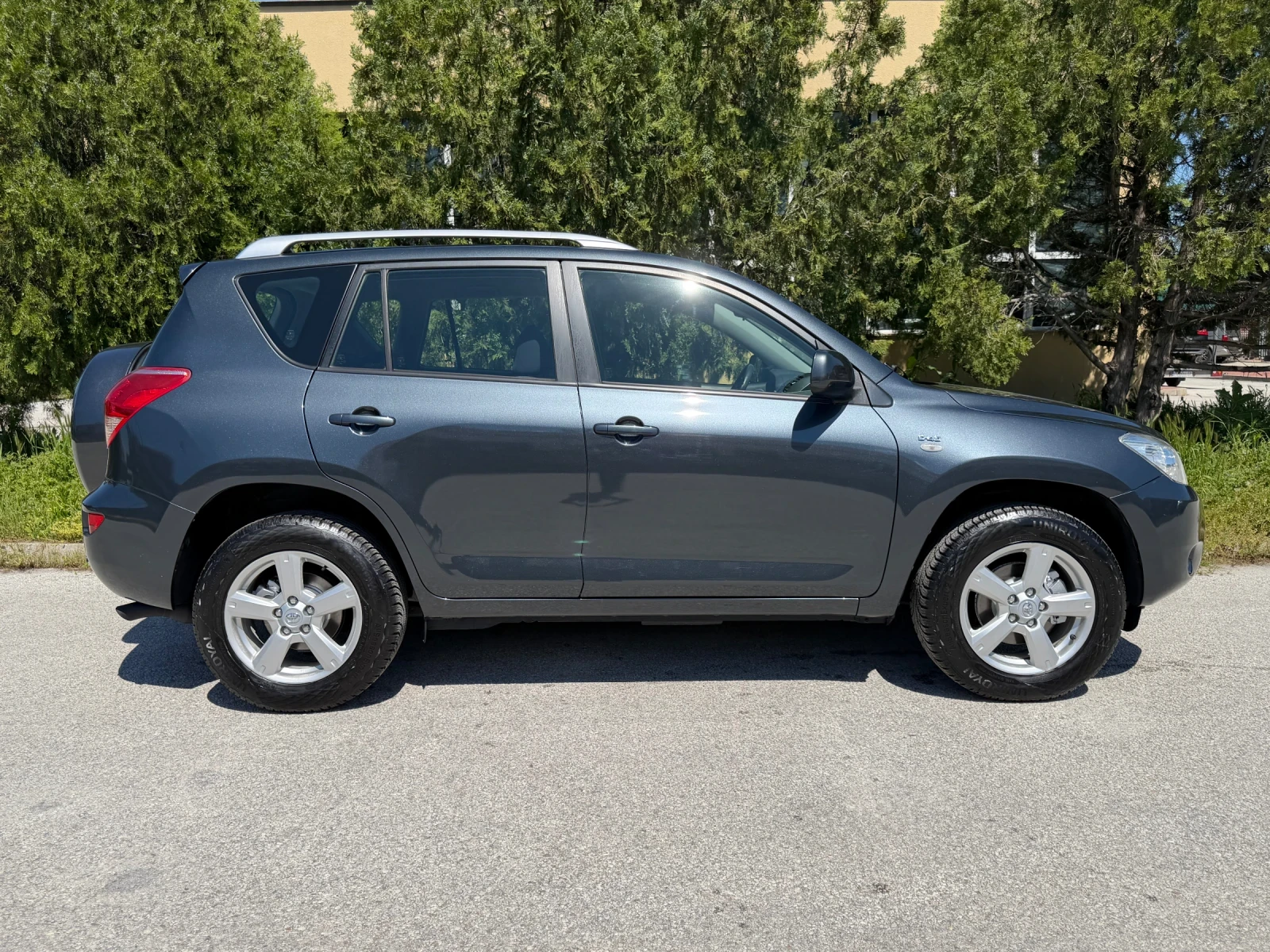 Toyota Rav4 2.2D-4D 136к.с. 4х4 ИТАЛИЯ, снимка 7 - Автомобили и джипове - 54457391