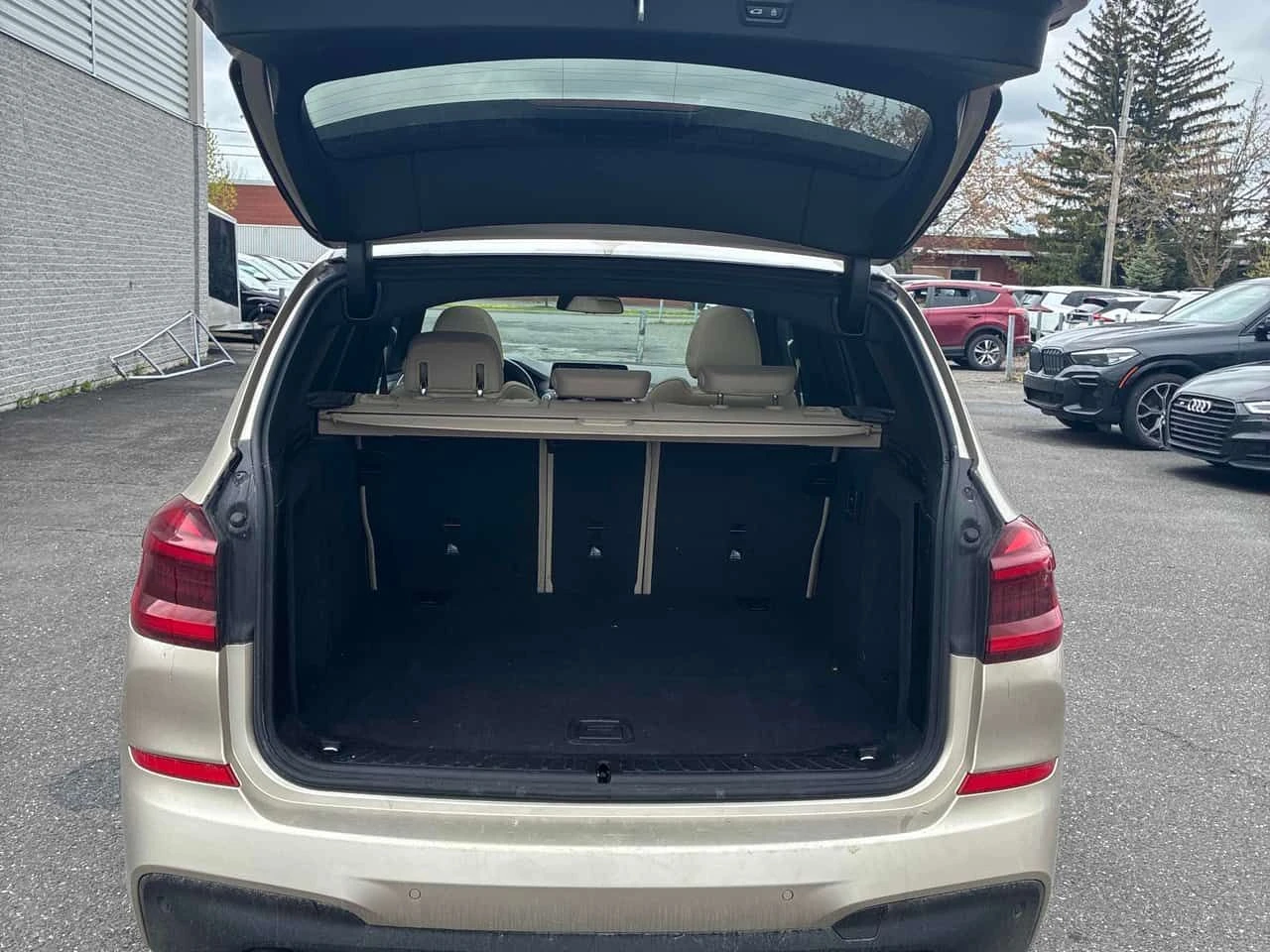 BMW X3 * xDrive30i * M-SPORT* ЕЛ.БАГАЖНИК* ПАНОРАМА* , снимка 16 - Автомобили и джипове - 54573617