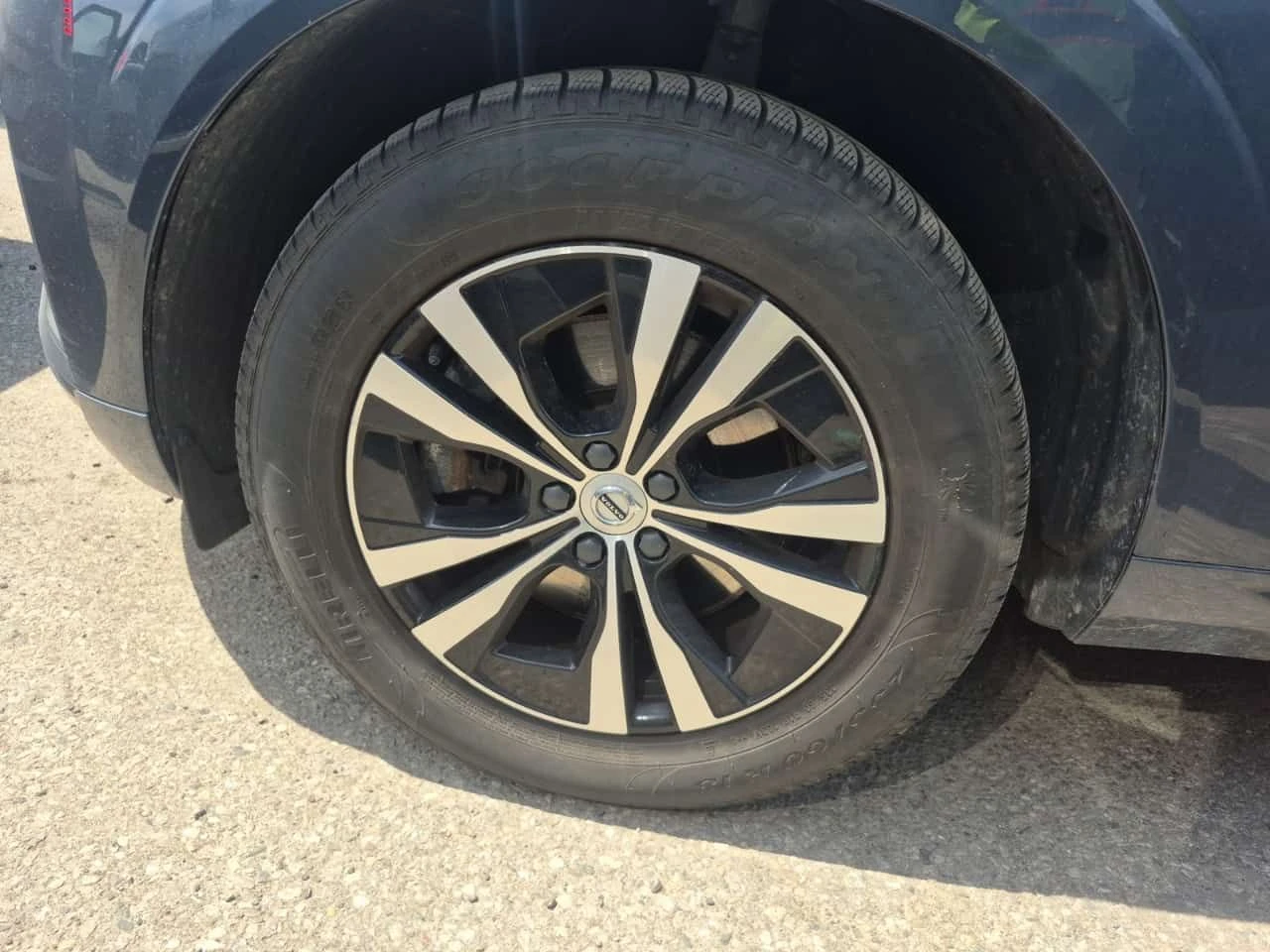 Volvo XC60 CORE| PANO| 2 КЛЮЧА| 2 ЧИФТА ГУМИ| , снимка 5 - Автомобили и джипове - 54819717