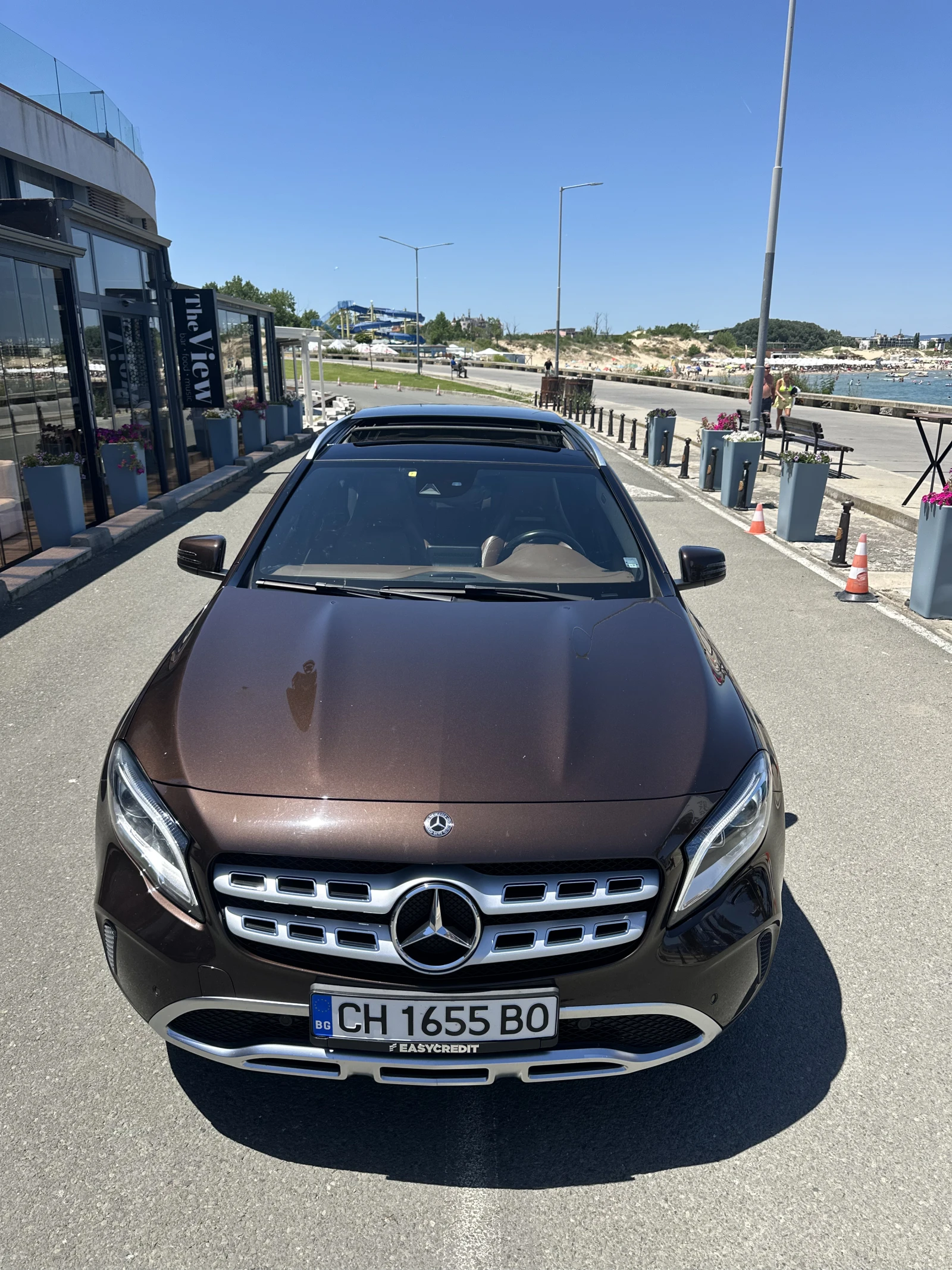 Mercedes-Benz GLA 200 d /4 MATIC/FACELIFT/PANORAMA/KEYLESS/CAR PLAY/LED, снимка 9 - Автомобили и джипове - 55078094