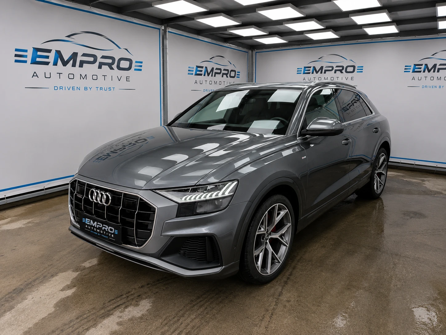 Audi Q8 3хS LINE* Pano* Ambi* 4D B&O* 24 Месец гаранция. 