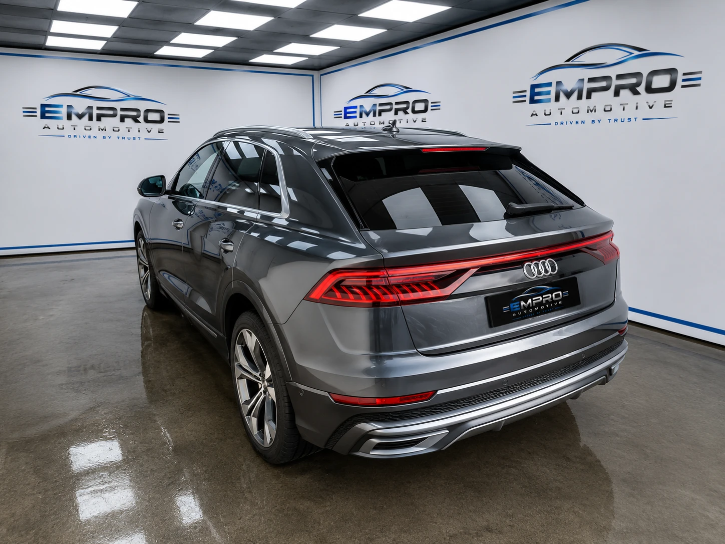 Audi Q8 3хS LINE* Pano* Ambi* 4D B&O* 24 Месец гаранция. , снимка 6 - Автомобили и джипове - 55286501