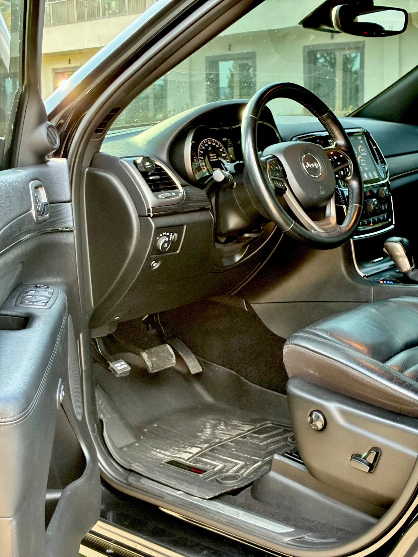 Jeep Grand cherokee LIMITED X 5.7 HEMI, снимка 10 - Автомобили и джипове - 55453552