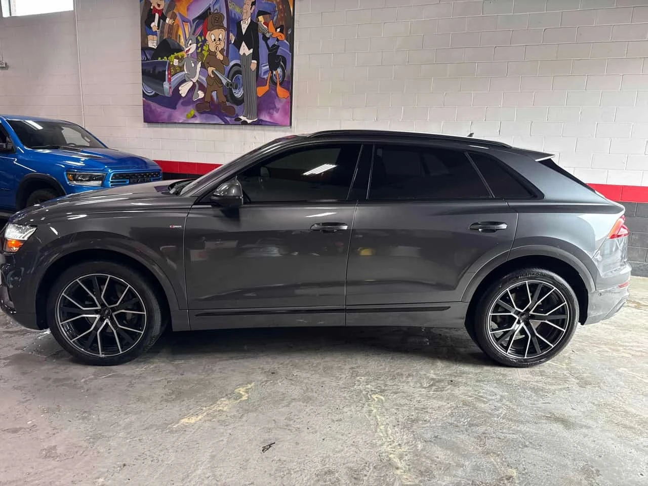 Audi Q8 Technik  CARFAX, снимка 2 - Автомобили и джипове - 55786498