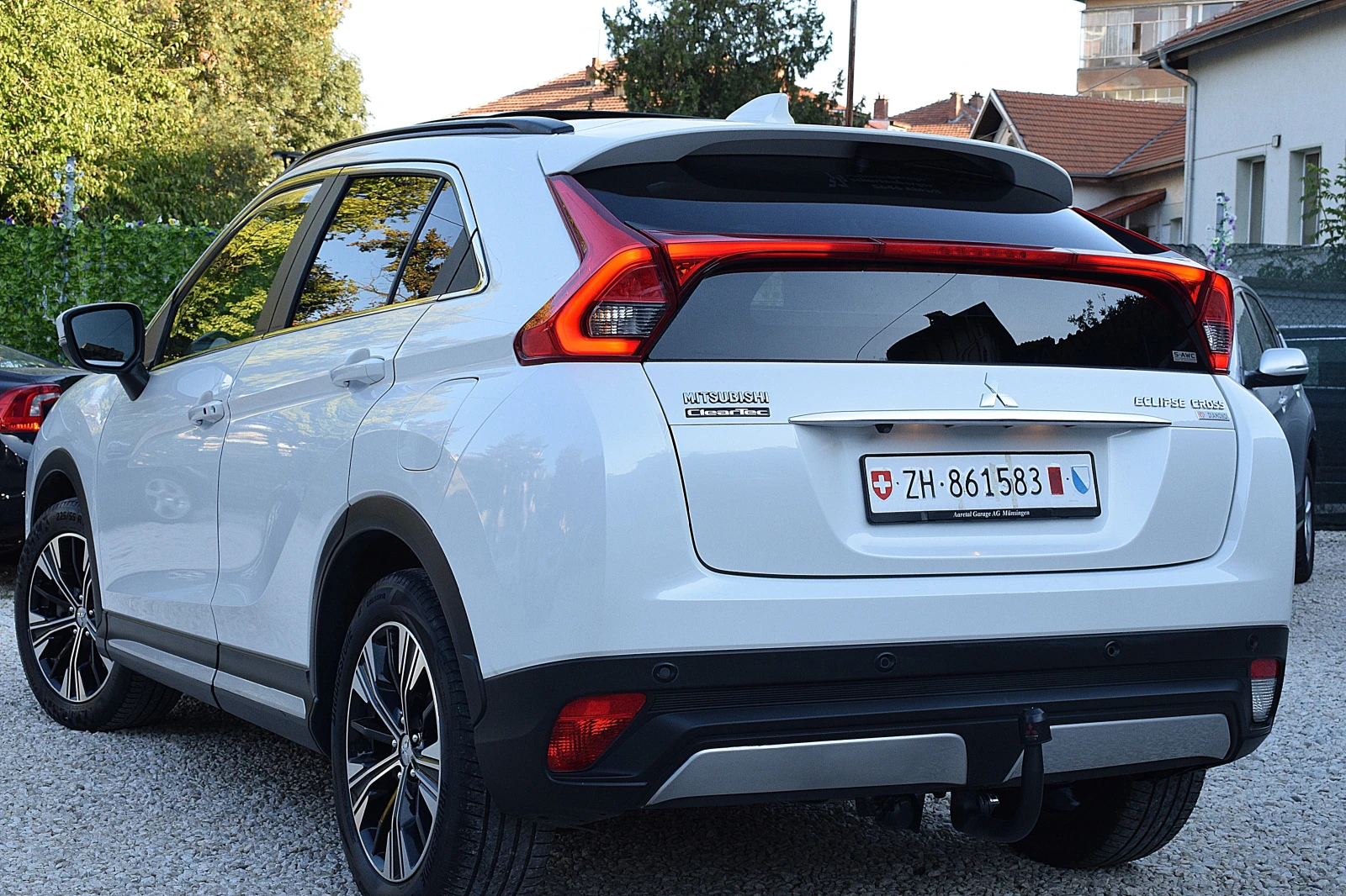 Mitsubishi Eclipse Cross 1.5ШВЕЙЦАРИЯ-360КАМЕРА/ДИСТРОНИК/4Х4/KEYLES/LUX, снимка 6 - Автомобили и джипове - 56303114