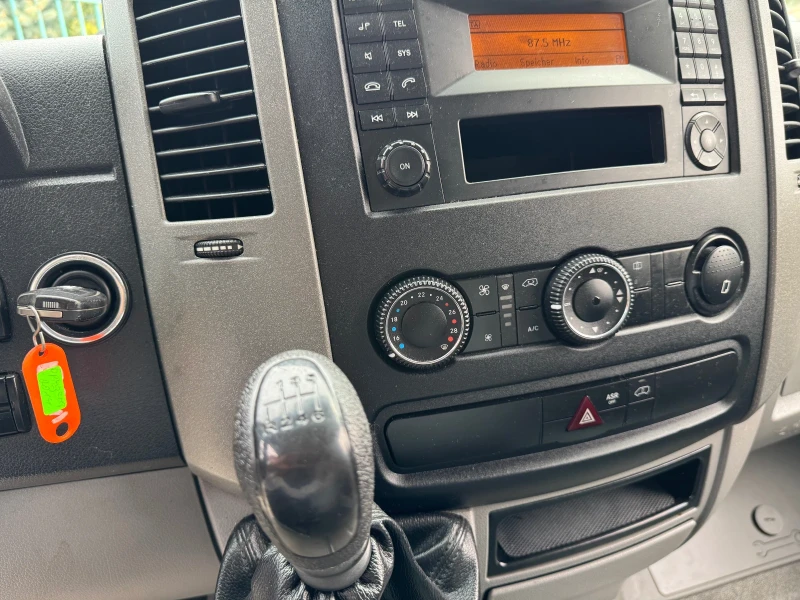 Mercedes-Benz Sprinter 316 CDI* Климатик* 4.20 метра каросерия, снимка 7 - Бусове и автобуси - 48194594