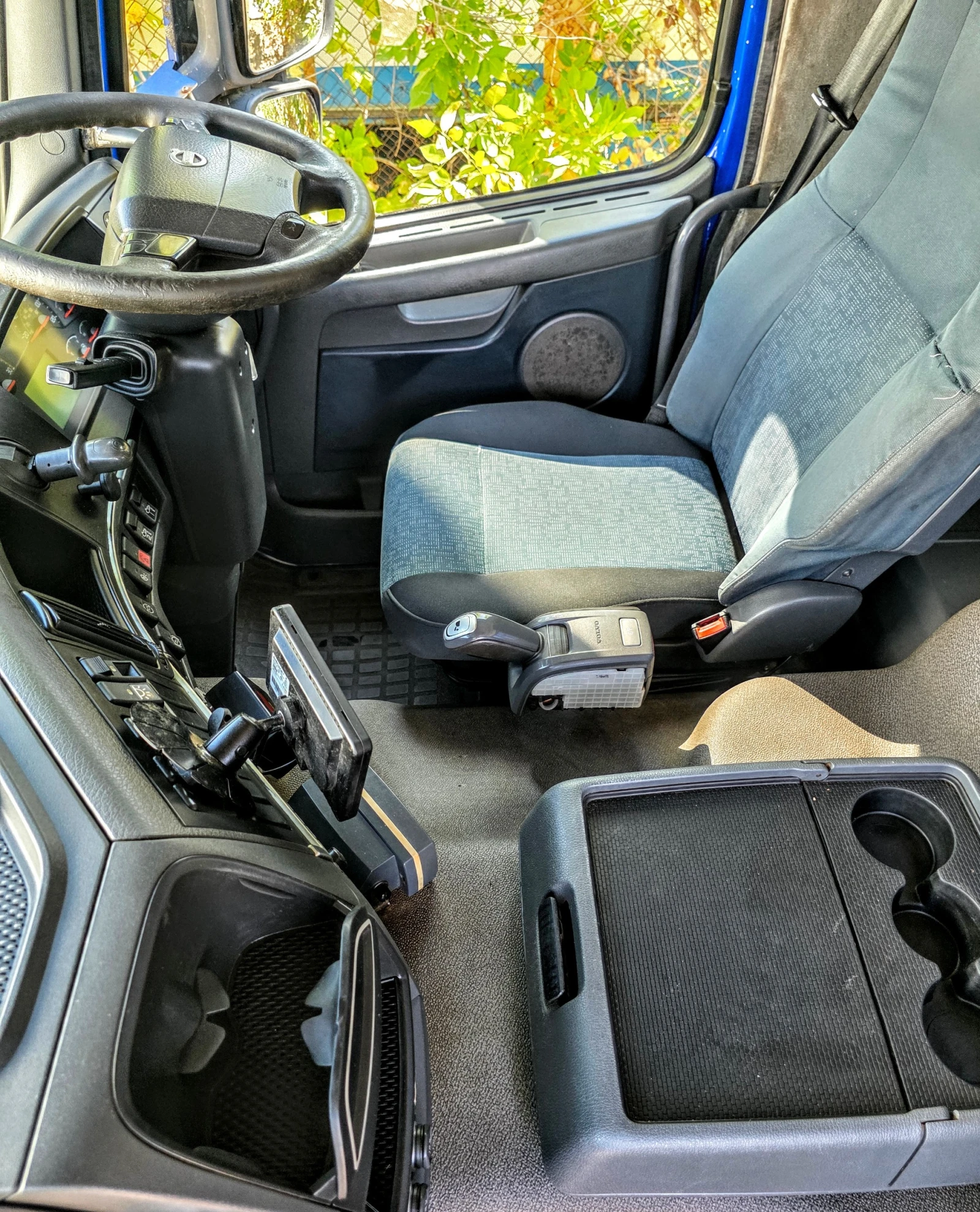 Volvo Fm 8x4  ЗЪРНОВОЗ  - изображение 7