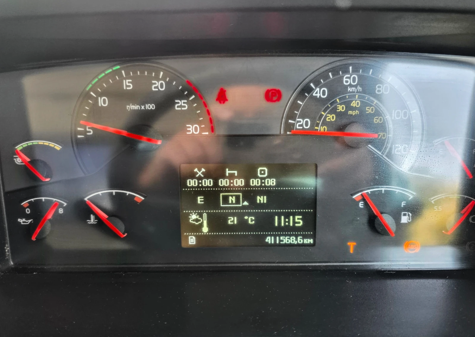 Volvo Fm 8x4  ЗЪРНОВОЗ  - изображение 3