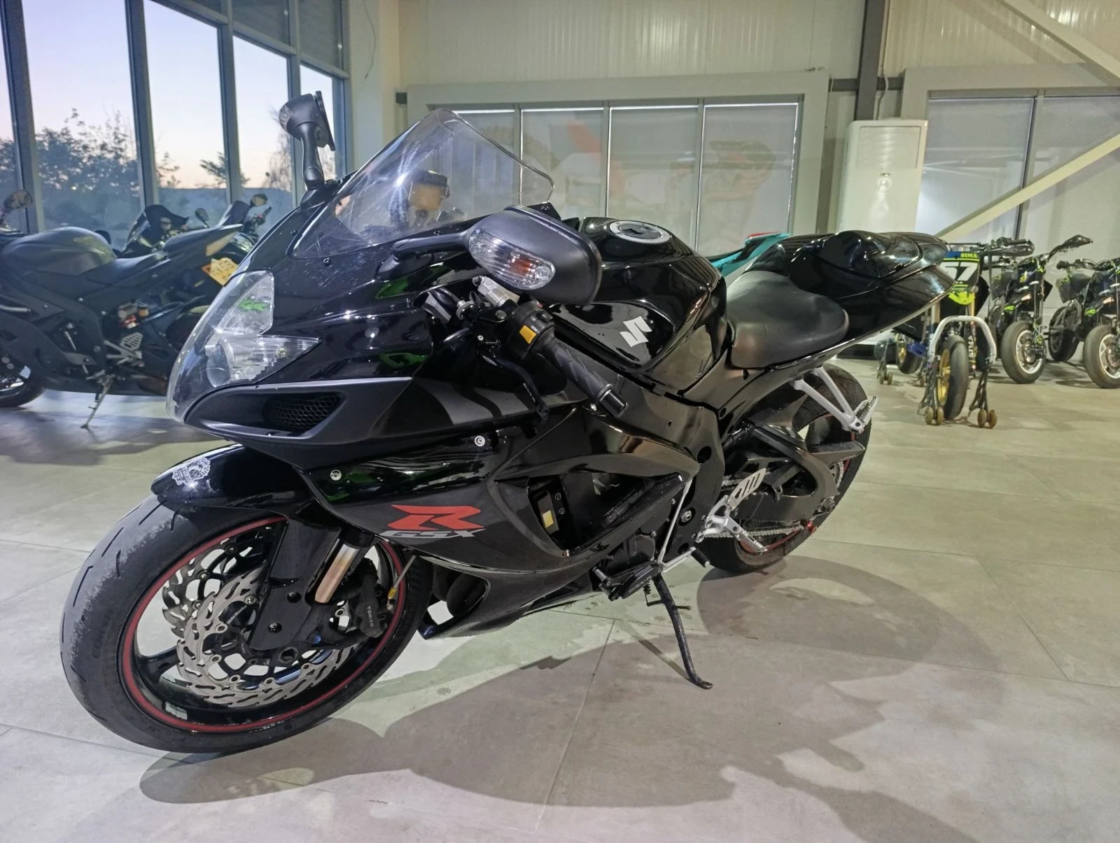 Suzuki Gsxr 750, снимка 3 - Мотоциклети и мототехника - 54635909